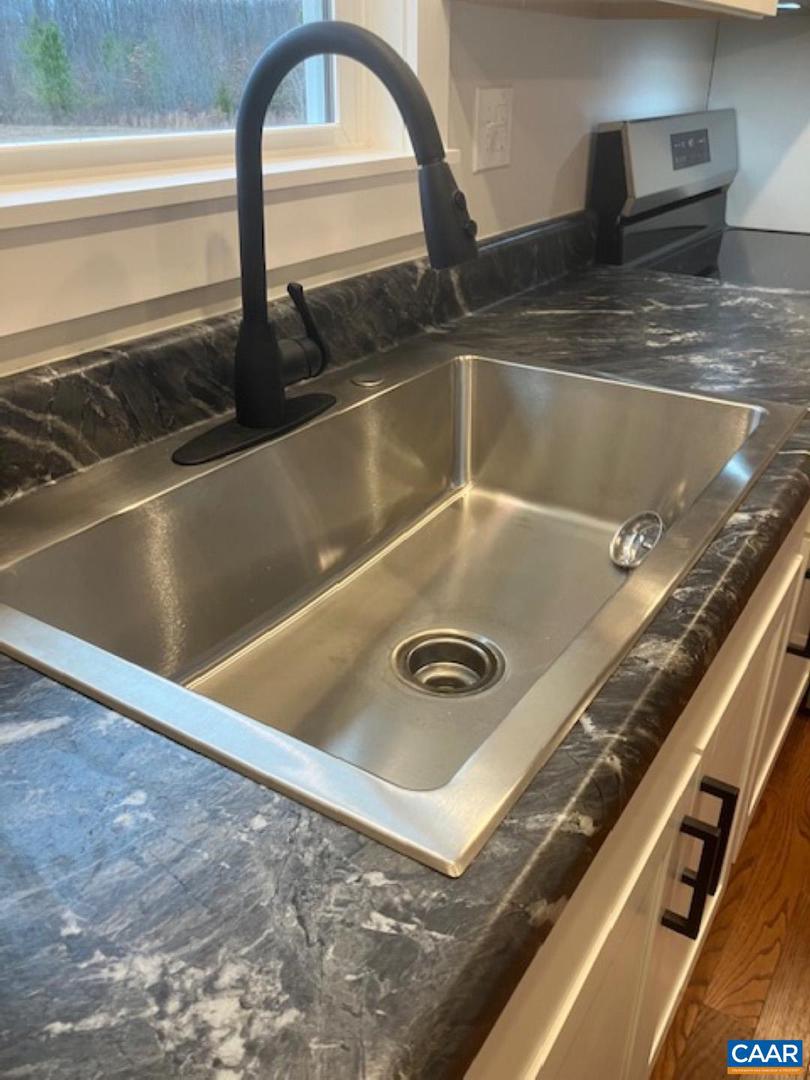 25911 N JAMES MADISON HWY, NEW CANTON, Virginia 23123, 3 Bedrooms Bedrooms, ,2 BathroomsBathrooms,Residential,For sale,25911 N JAMES MADISON HWY,671425 MLS # 671425 25911 N JAMES MADISON HWY, NEW CANTON, Virginia 23123, 3 Bedrooms Bedrooms, ,2 BathroomsBathrooms,Residential,For sale,25911 N JAMES MADISON HWY,671425 MLS # 671425