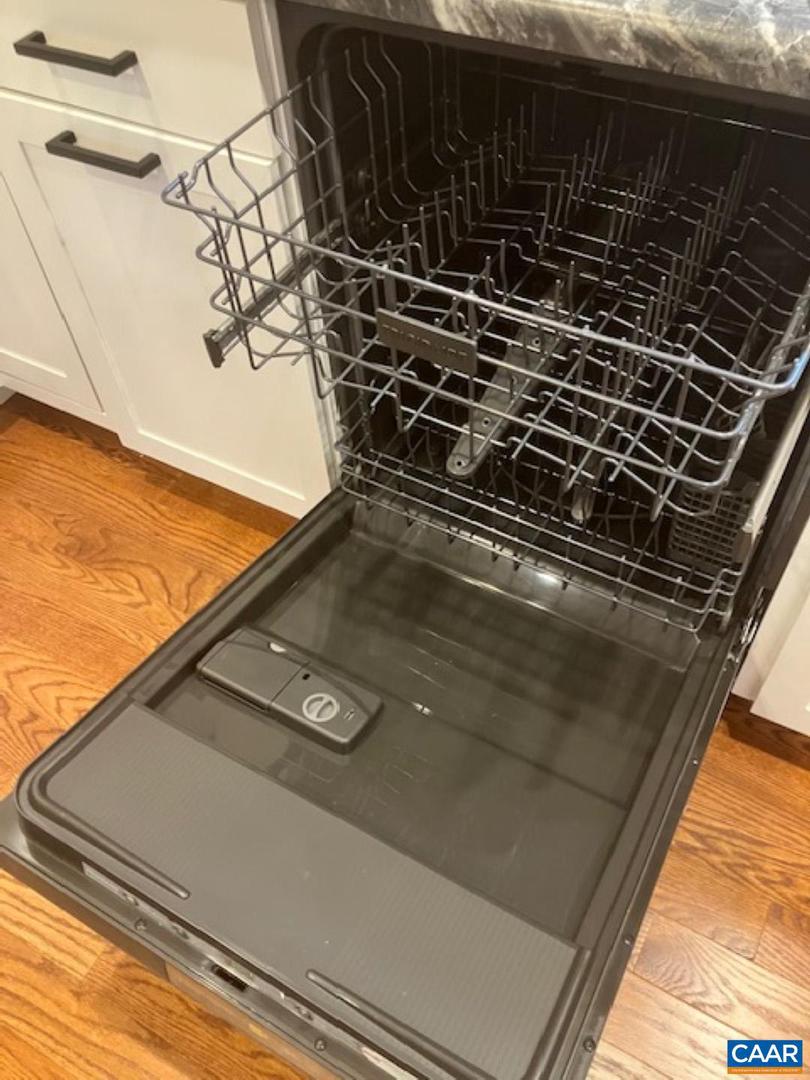 25911 N JAMES MADISON HWY, NEW CANTON, Virginia 23123, 3 Bedrooms Bedrooms, ,2 BathroomsBathrooms,Residential,For sale,25911 N JAMES MADISON HWY,671425 MLS # 671425 25911 N JAMES MADISON HWY, NEW CANTON, Virginia 23123, 3 Bedrooms Bedrooms, ,2 BathroomsBathrooms,Residential,For sale,25911 N JAMES MADISON HWY,671425 MLS # 671425