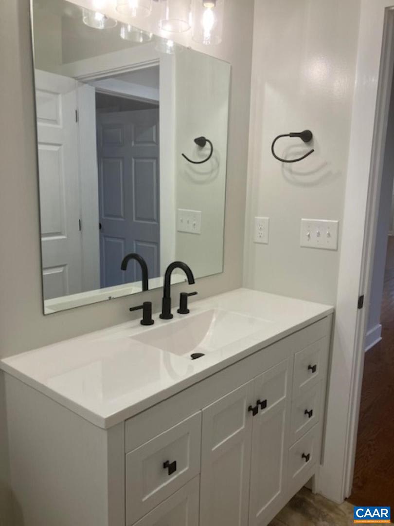 25911 N JAMES MADISON HWY, NEW CANTON, Virginia 23123, 3 Bedrooms Bedrooms, ,2 BathroomsBathrooms,Residential,For sale,25911 N JAMES MADISON HWY,671425 MLS # 671425 25911 N JAMES MADISON HWY, NEW CANTON, Virginia 23123, 3 Bedrooms Bedrooms, ,2 BathroomsBathrooms,Residential,For sale,25911 N JAMES MADISON HWY,671425 MLS # 671425