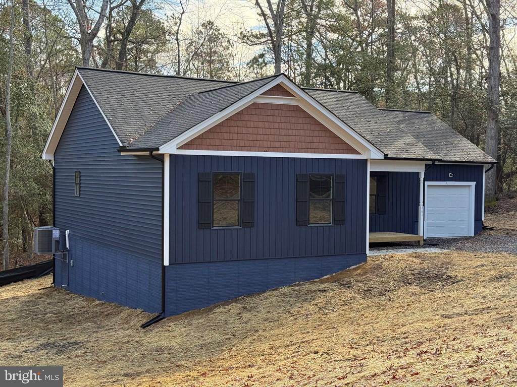 161 WALNUT ST, KILMARNOCK, Virginia 22482, 3 Bedrooms Bedrooms, 5 Rooms Rooms,2 BathroomsBathrooms,Residential,For sale,161 WALNUT ST,VALV2000916 MLS # VALV2000916