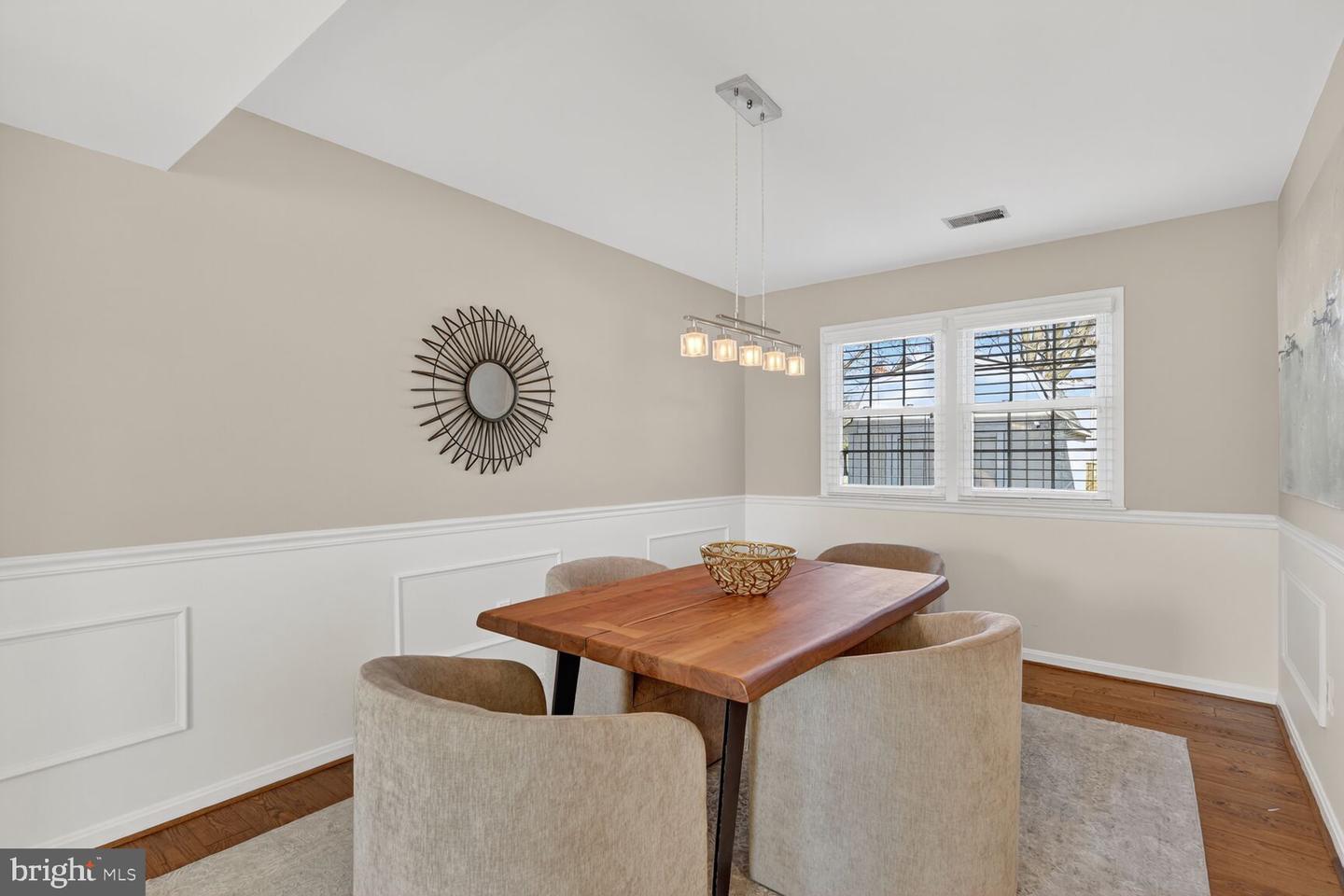 2607 WASHINGTON BLVD, ARLINGTON, Virginia 22201, 3 Bedrooms Bedrooms, ,2 BathroomsBathrooms,Residential,For sale,2607 WASHINGTON BLVD,VAAR2066420 MLS # VAAR2066420