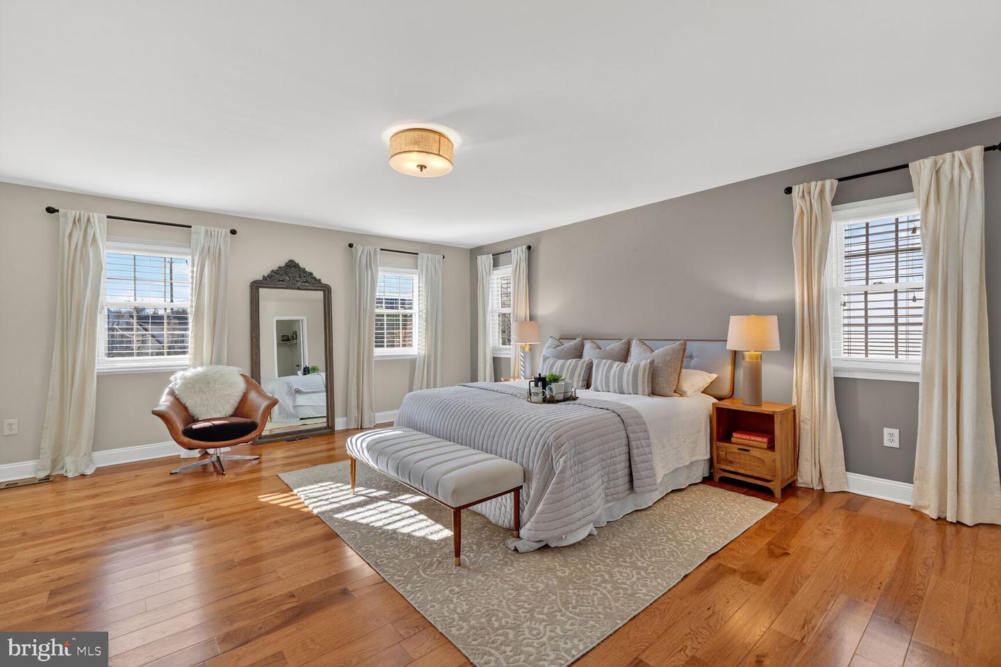 2607 WASHINGTON BLVD, ARLINGTON, Virginia 22201, 3 Bedrooms Bedrooms, ,2 BathroomsBathrooms,Residential,For sale,2607 WASHINGTON BLVD,VAAR2066420 MLS # VAAR2066420