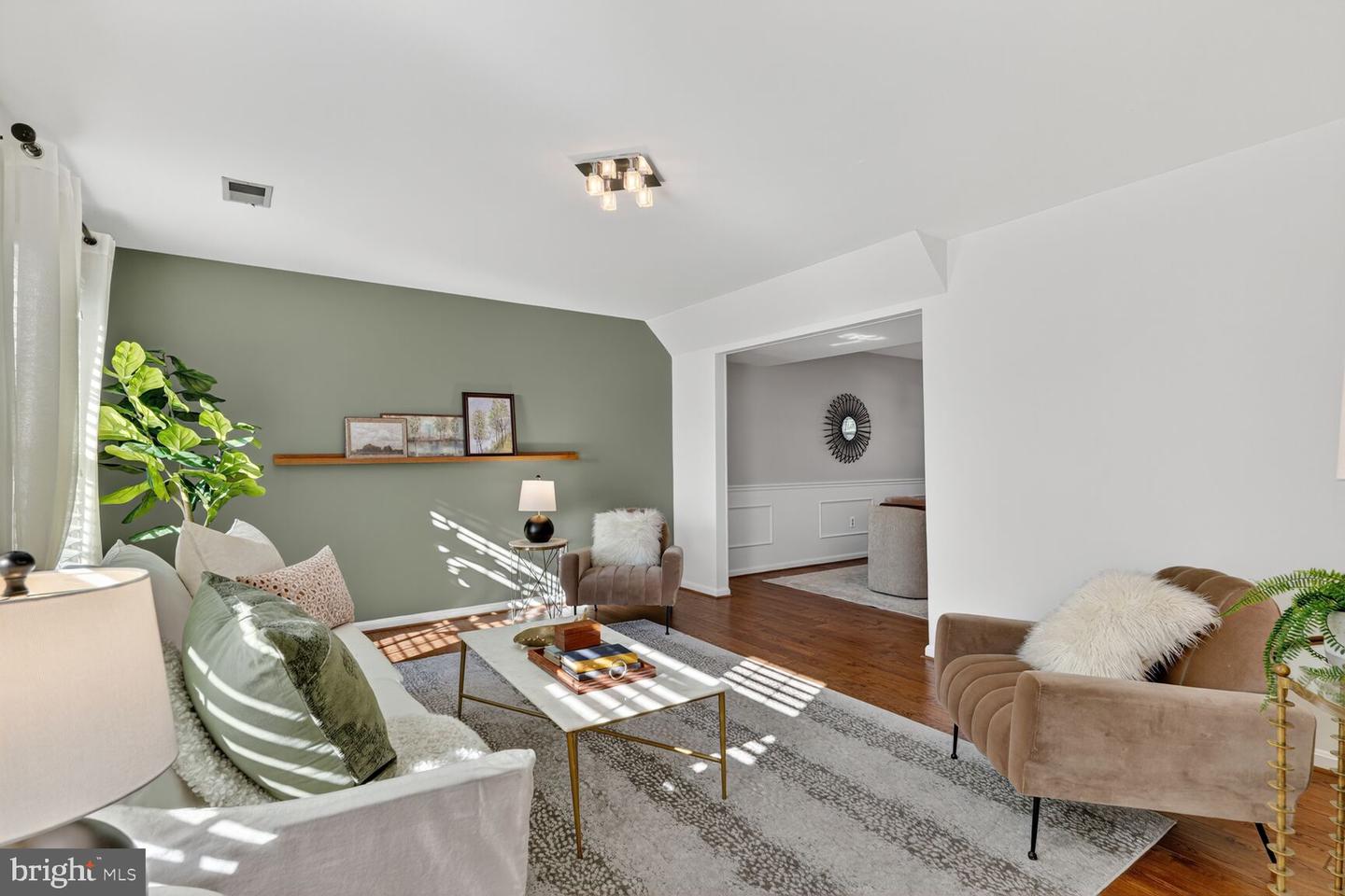 2607 WASHINGTON BLVD, ARLINGTON, Virginia 22201, 3 Bedrooms Bedrooms, ,2 BathroomsBathrooms,Residential,For sale,2607 WASHINGTON BLVD,VAAR2066420 MLS # VAAR2066420