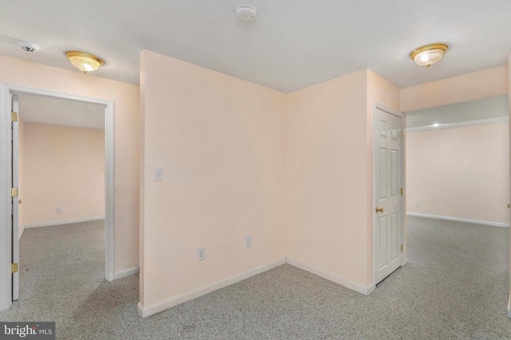 4114 MOSSY BANK LN, FREDERICKSBURG, Virginia 22408, 4 Bedrooms Bedrooms, ,3 BathroomsBathrooms,Residential,4114 MOSSY BANK LN,VASP2036900 MLS # VASP2036900