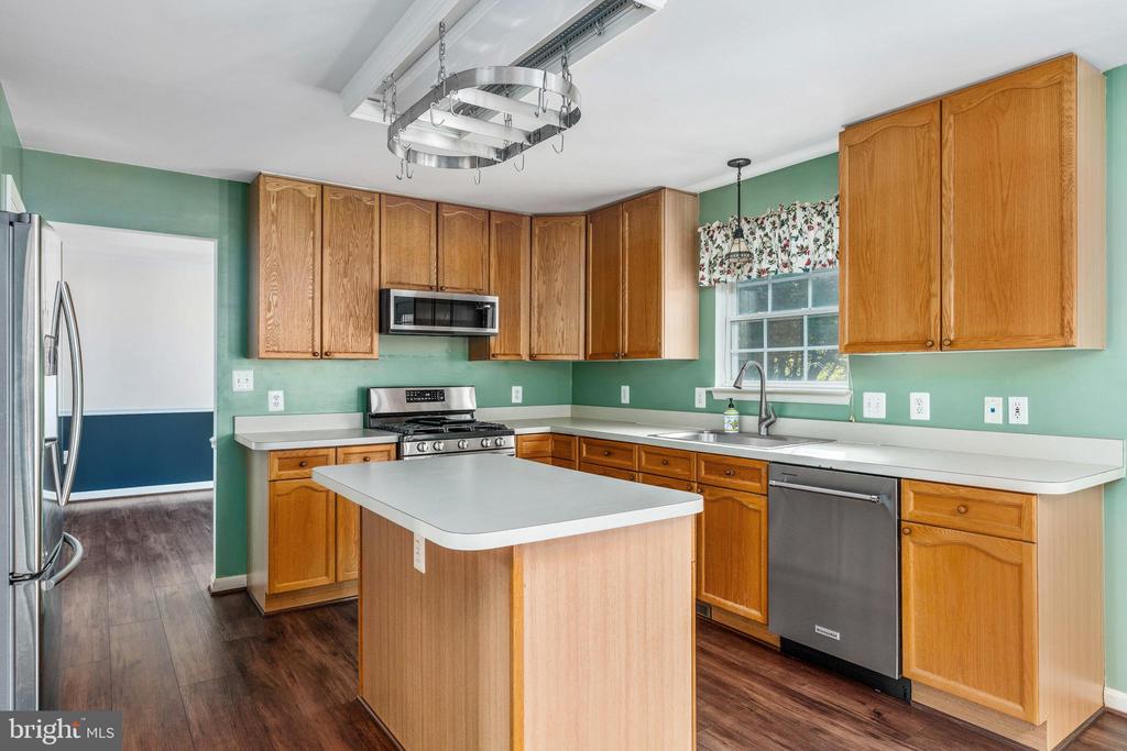 4114 MOSSY BANK LN, FREDERICKSBURG, Virginia 22408, 4 Bedrooms Bedrooms, ,3 BathroomsBathrooms,Residential,4114 MOSSY BANK LN,VASP2036900 MLS # VASP2036900