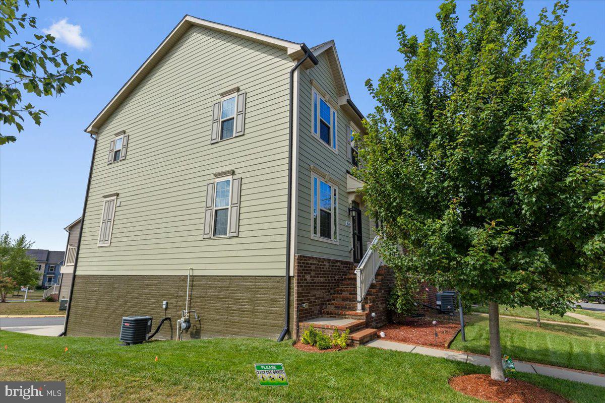 18060 RED CEDAR RD, DUMFRIES, Virginia 22026, 3 Bedrooms Bedrooms, ,2 BathroomsBathrooms,Residential,For sale,18060 RED CEDAR RD,VAPW2101728 MLS # VAPW2101728 18060 RED CEDAR RD, DUMFRIES, Virginia 22026, 3 Bedrooms Bedrooms, ,2 BathroomsBathrooms,Residential,For sale,18060 RED CEDAR RD,VAPW2101728 MLS # VAPW2101728