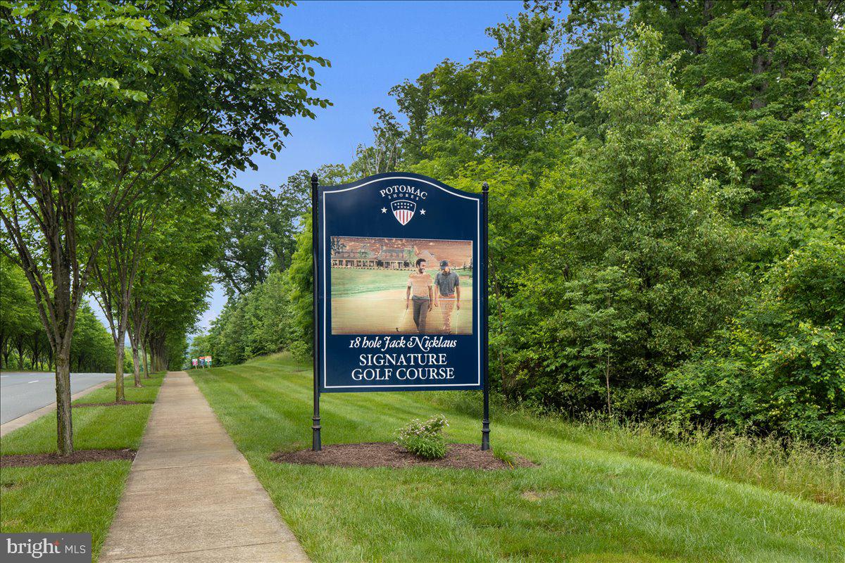 18060 RED CEDAR RD, DUMFRIES, Virginia 22026, 3 Bedrooms Bedrooms, ,2 BathroomsBathrooms,Residential,For sale,18060 RED CEDAR RD,VAPW2101728 MLS # VAPW2101728 18060 RED CEDAR RD, DUMFRIES, Virginia 22026, 3 Bedrooms Bedrooms, ,2 BathroomsBathrooms,Residential,For sale,18060 RED CEDAR RD,VAPW2101728 MLS # VAPW2101728