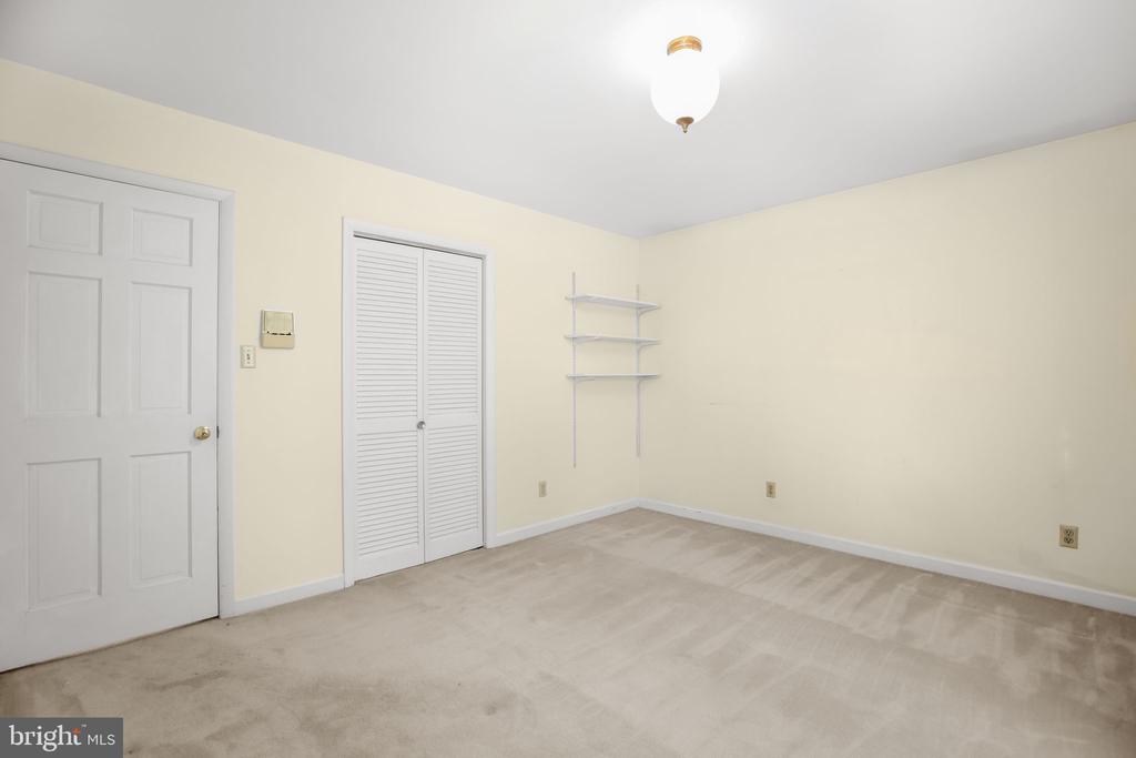 13880 RIDGELEA AVE, CULPEPER, Virginia 22701, 4 Bedrooms Bedrooms, ,2 BathroomsBathrooms,Residential,13880 RIDGELEA AVE,VACU2011994 MLS # VACU2011994