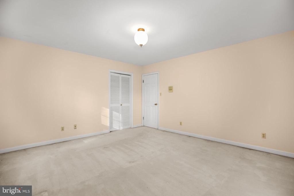 13880 RIDGELEA AVE, CULPEPER, Virginia 22701, 4 Bedrooms Bedrooms, ,2 BathroomsBathrooms,Residential,13880 RIDGELEA AVE,VACU2011994 MLS # VACU2011994