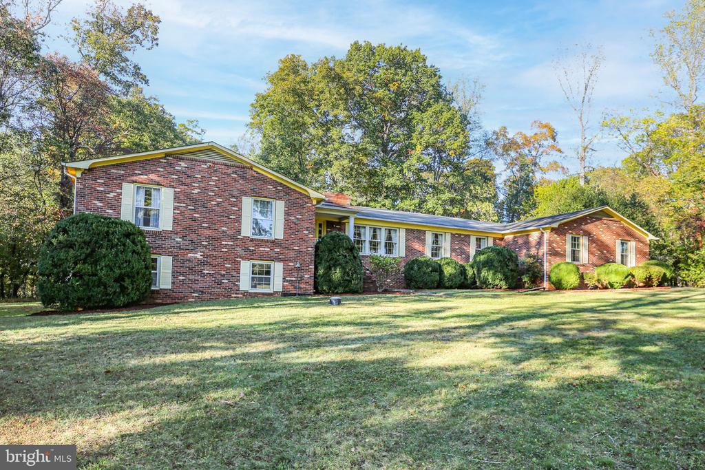 13880 RIDGELEA AVE, CULPEPER, Virginia 22701, 4 Bedrooms Bedrooms, ,2 BathroomsBathrooms,Residential,13880 RIDGELEA AVE,VACU2011994 MLS # VACU2011994