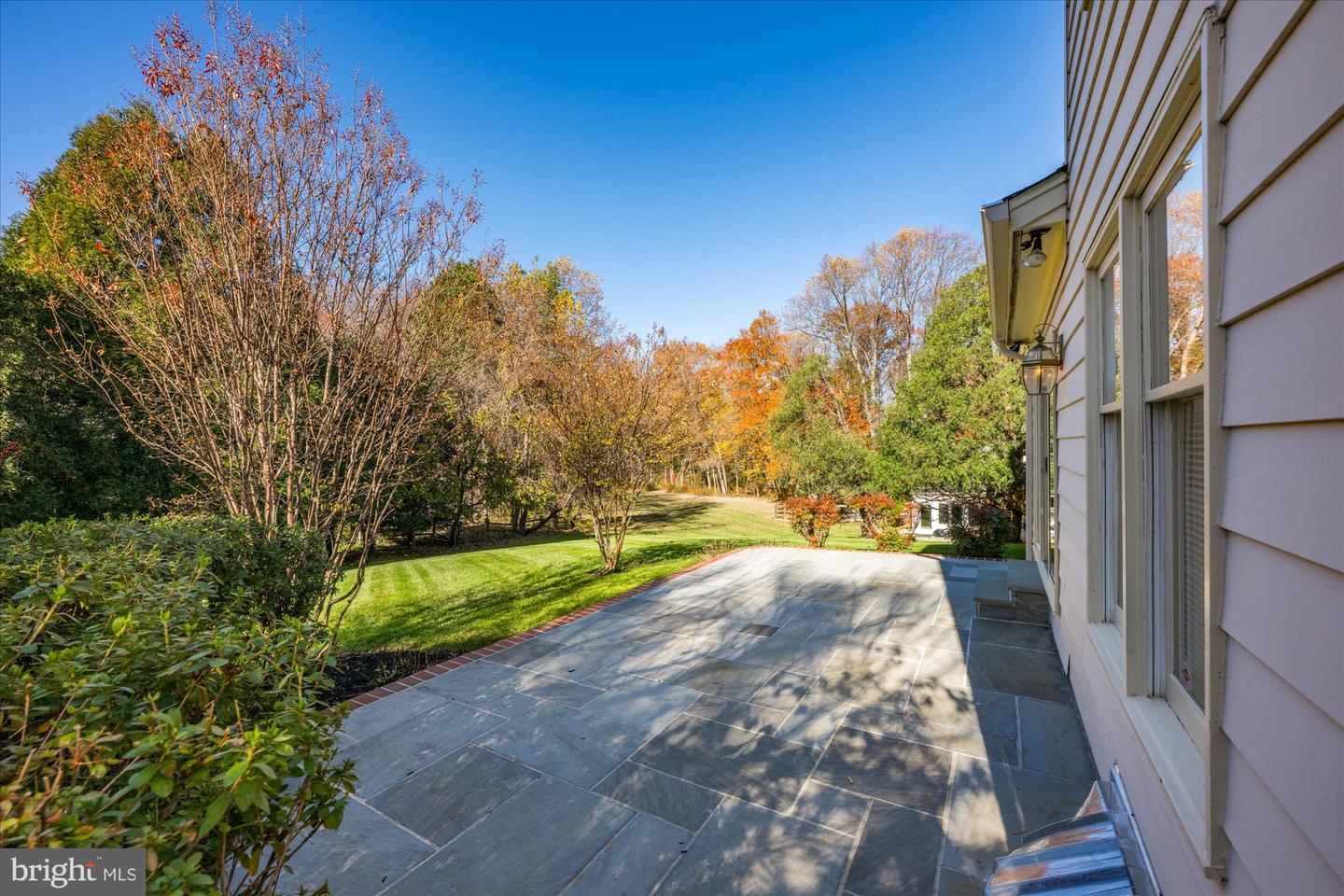 8426 HOLLY LEAF DR, MCLEAN, Virginia 22102, 5 Bedrooms Bedrooms, 24 Rooms Rooms,3 BathroomsBathrooms,Residential,For sale,8426 HOLLY LEAF DR,VAFX2262594 MLS # VAFX2262594