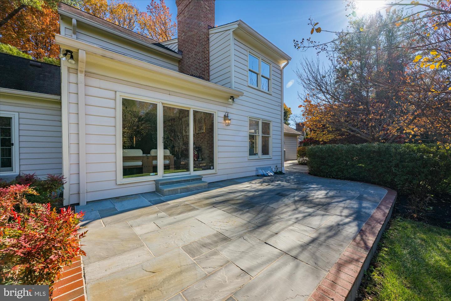 8426 HOLLY LEAF DR, MCLEAN, Virginia 22102, 5 Bedrooms Bedrooms, 24 Rooms Rooms,3 BathroomsBathrooms,Residential,For sale,8426 HOLLY LEAF DR,VAFX2262594 MLS # VAFX2262594