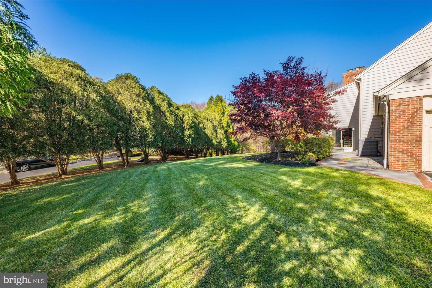 8426 HOLLY LEAF DR, MCLEAN, Virginia 22102, 5 Bedrooms Bedrooms, 24 Rooms Rooms,3 BathroomsBathrooms,Residential,For sale,8426 HOLLY LEAF DR,VAFX2262594 MLS # VAFX2262594