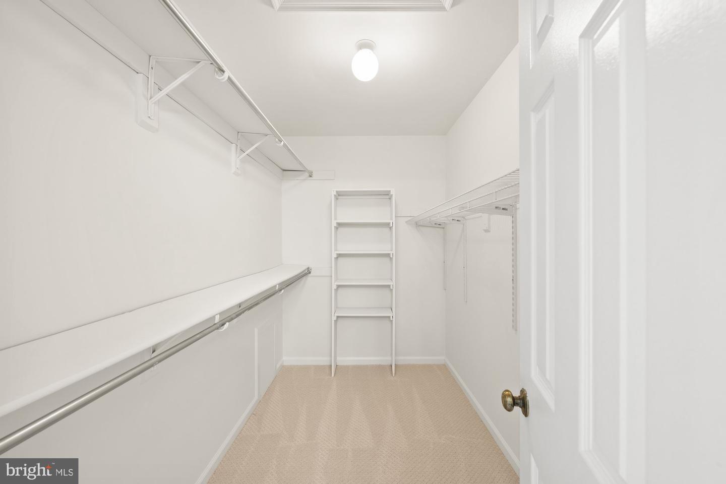 8426 HOLLY LEAF DR, MCLEAN, Virginia 22102, 5 Bedrooms Bedrooms, 24 Rooms Rooms,3 BathroomsBathrooms,Residential,For sale,8426 HOLLY LEAF DR,VAFX2262594 MLS # VAFX2262594