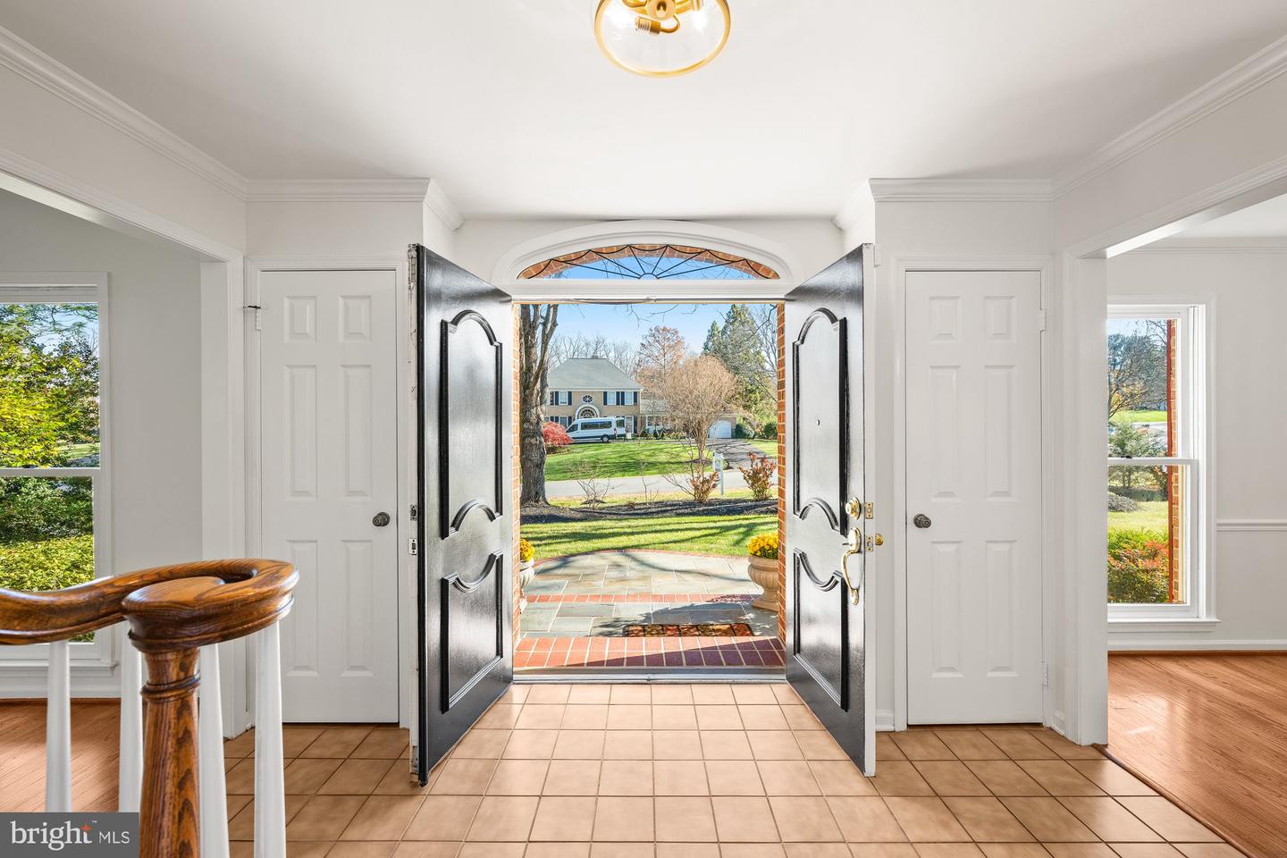 8426 HOLLY LEAF DR, MCLEAN, Virginia 22102, 5 Bedrooms Bedrooms, 24 Rooms Rooms,3 BathroomsBathrooms,Residential,For sale,8426 HOLLY LEAF DR,VAFX2262594 MLS # VAFX2262594