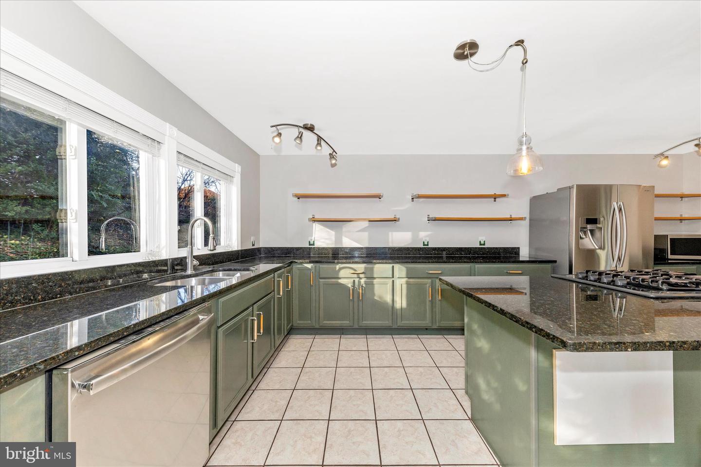 2112 PIMMIT DR, FALLS CHURCH, Virginia 22043, 4 Bedrooms Bedrooms, 6 Rooms Rooms,2 BathroomsBathrooms,Residential,For sale,2112 PIMMIT DR,VAFX2270054 MLS # VAFX2270054 2112 PIMMIT DR, FALLS CHURCH, Virginia 22043, 4 Bedrooms Bedrooms, 6 Rooms Rooms,2 BathroomsBathrooms,Residential,For sale,2112 PIMMIT DR,VAFX2270054 MLS # VAFX2270054