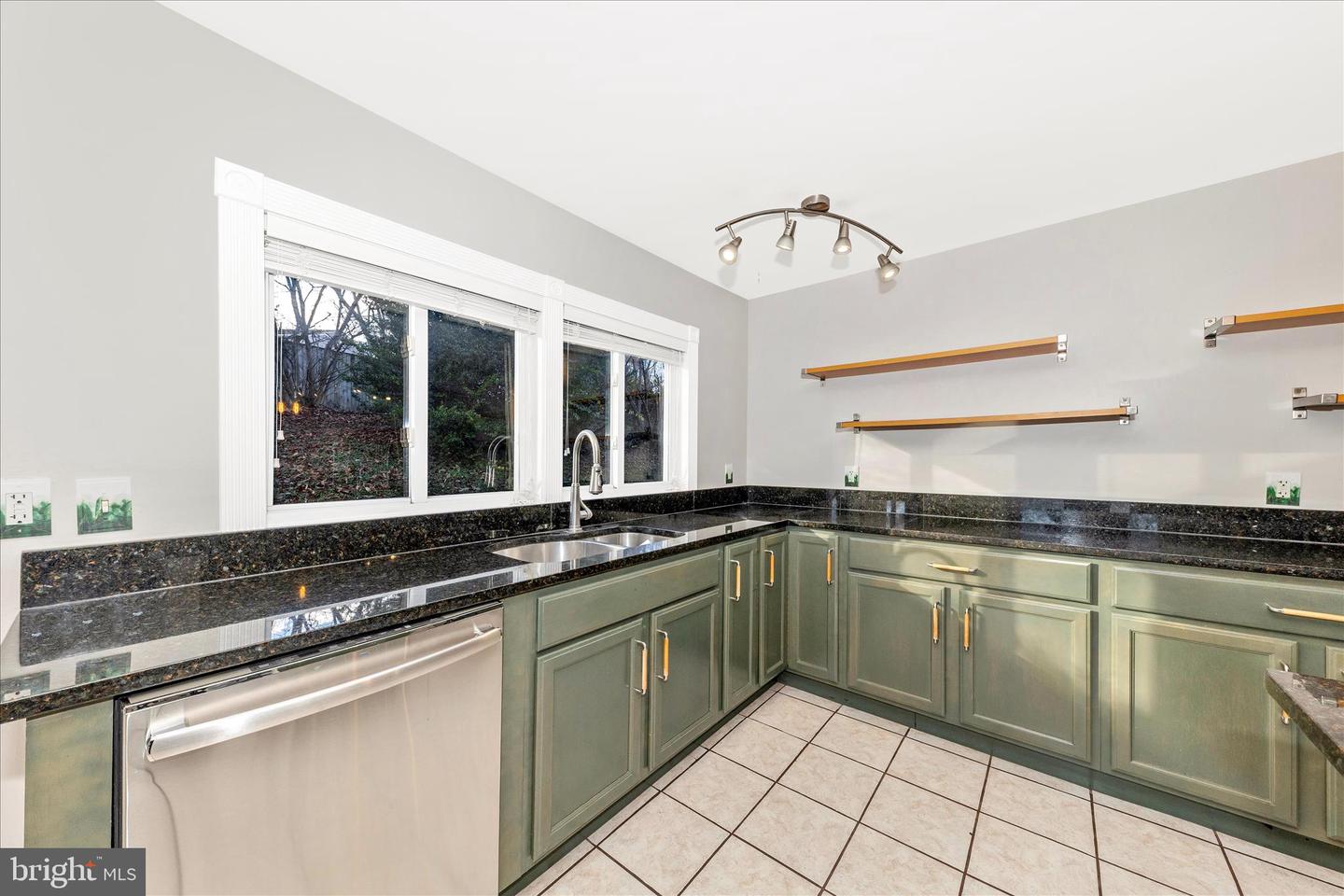 2112 PIMMIT DR, FALLS CHURCH, Virginia 22043, 4 Bedrooms Bedrooms, 6 Rooms Rooms,2 BathroomsBathrooms,Residential,For sale,2112 PIMMIT DR,VAFX2270054 MLS # VAFX2270054 2112 PIMMIT DR, FALLS CHURCH, Virginia 22043, 4 Bedrooms Bedrooms, 6 Rooms Rooms,2 BathroomsBathrooms,Residential,For sale,2112 PIMMIT DR,VAFX2270054 MLS # VAFX2270054