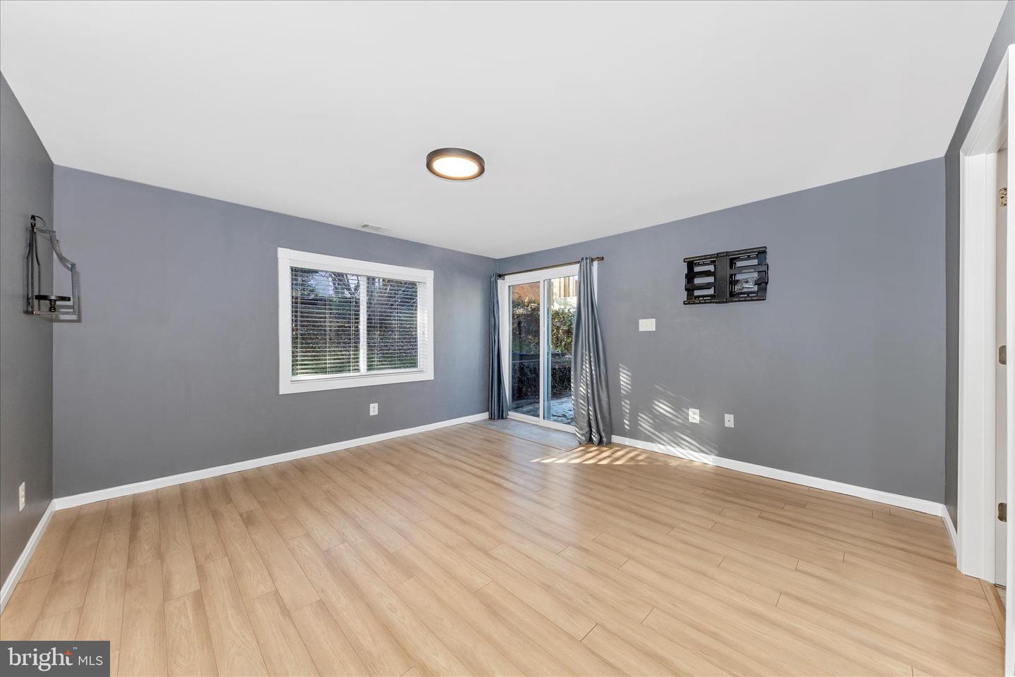 2112 PIMMIT DR, FALLS CHURCH, Virginia 22043, 4 Bedrooms Bedrooms, 6 Rooms Rooms,2 BathroomsBathrooms,Residential,For sale,2112 PIMMIT DR,VAFX2270054 MLS # VAFX2270054 2112 PIMMIT DR, FALLS CHURCH, Virginia 22043, 4 Bedrooms Bedrooms, 6 Rooms Rooms,2 BathroomsBathrooms,Residential,For sale,2112 PIMMIT DR,VAFX2270054 MLS # VAFX2270054