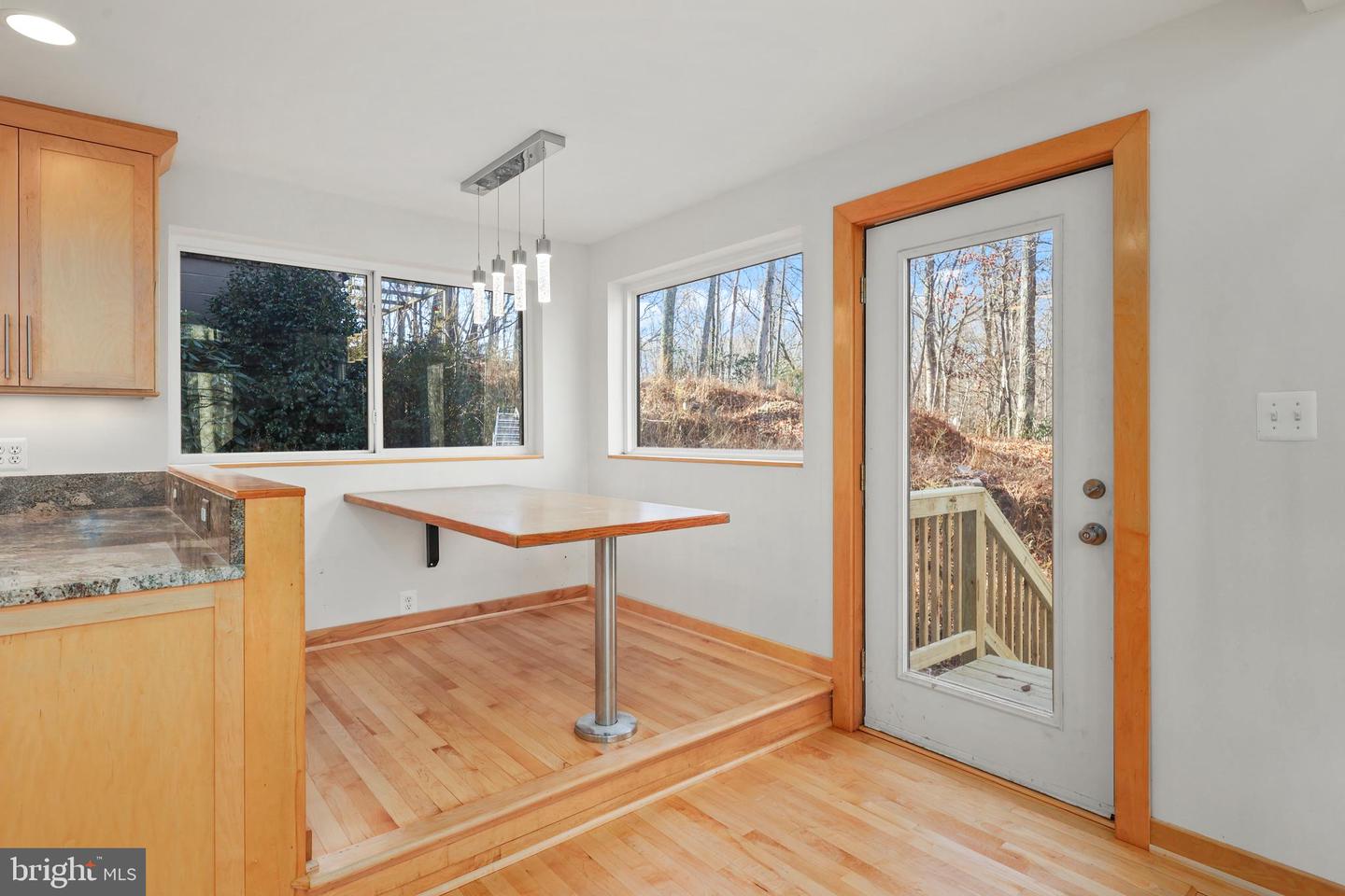 10450 HUNTER VIEW RD, VIENNA, Virginia 22181, 4 Bedrooms Bedrooms, ,3 BathroomsBathrooms,Residential,For sale,10450 HUNTER VIEW RD,VAFX2272954 MLS # VAFX2272954 10450 HUNTER VIEW RD, VIENNA, Virginia 22181, 4 Bedrooms Bedrooms, ,3 BathroomsBathrooms,Residential,For sale,10450 HUNTER VIEW RD,VAFX2272954 MLS # VAFX2272954