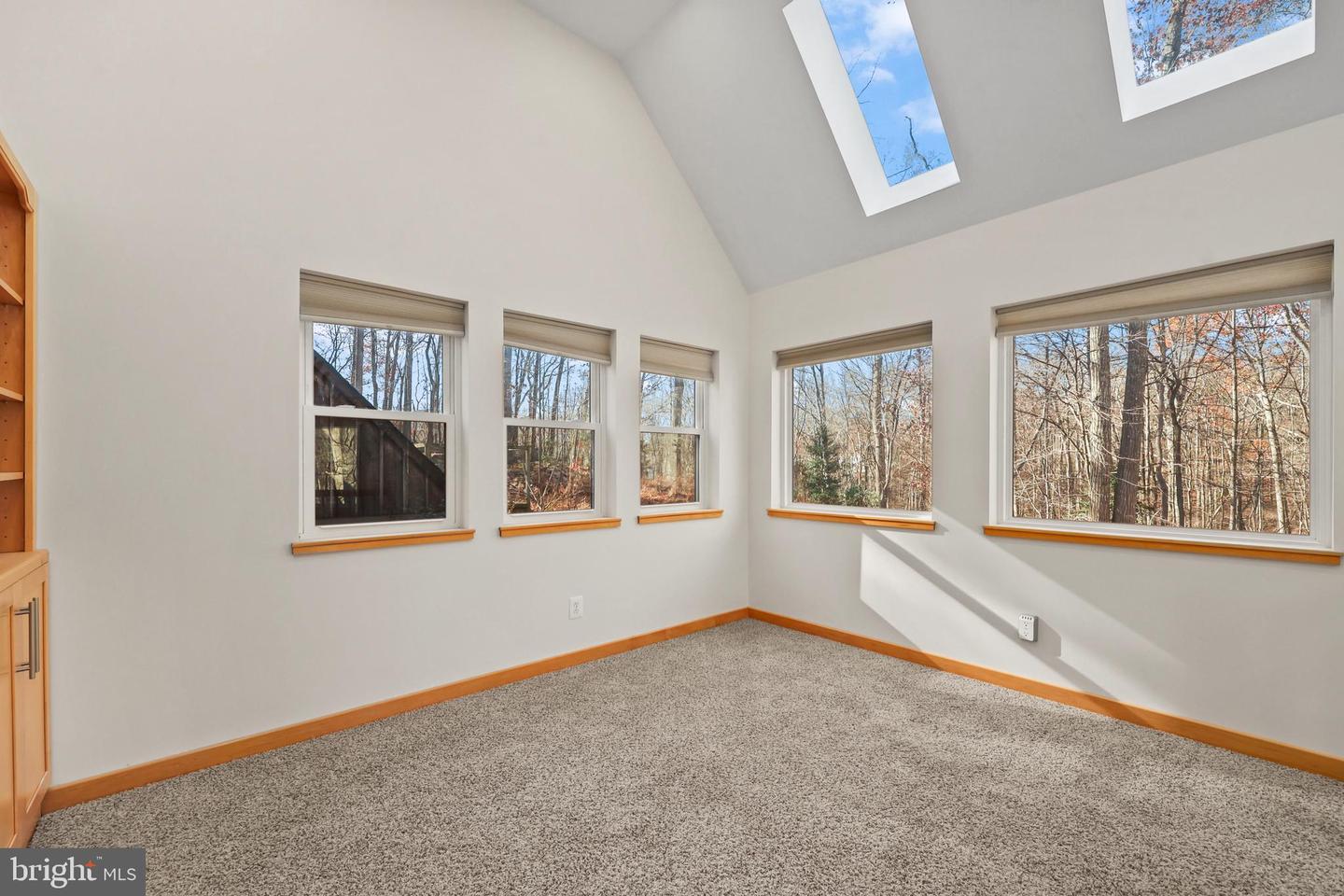 10450 HUNTER VIEW RD, VIENNA, Virginia 22181, 4 Bedrooms Bedrooms, ,3 BathroomsBathrooms,Residential,For sale,10450 HUNTER VIEW RD,VAFX2272954 MLS # VAFX2272954 10450 HUNTER VIEW RD, VIENNA, Virginia 22181, 4 Bedrooms Bedrooms, ,3 BathroomsBathrooms,Residential,For sale,10450 HUNTER VIEW RD,VAFX2272954 MLS # VAFX2272954