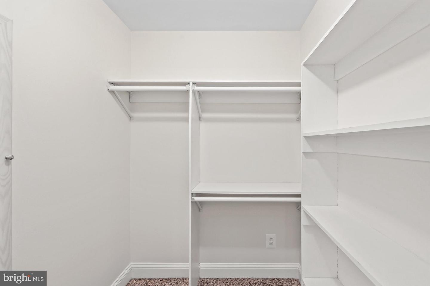 10450 HUNTER VIEW RD, VIENNA, Virginia 22181, 4 Bedrooms Bedrooms, ,3 BathroomsBathrooms,Residential,For sale,10450 HUNTER VIEW RD,VAFX2272954 MLS # VAFX2272954 10450 HUNTER VIEW RD, VIENNA, Virginia 22181, 4 Bedrooms Bedrooms, ,3 BathroomsBathrooms,Residential,For sale,10450 HUNTER VIEW RD,VAFX2272954 MLS # VAFX2272954