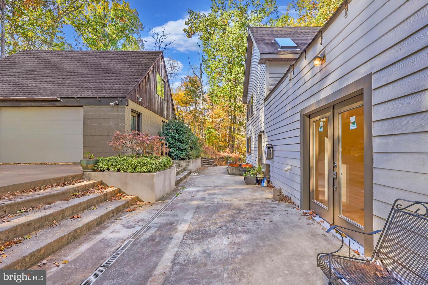 10450 HUNTER VIEW RD, VIENNA, Virginia 22181, 4 Bedrooms Bedrooms, ,3 BathroomsBathrooms,Residential,For sale,10450 HUNTER VIEW RD,VAFX2272954 MLS # VAFX2272954 10450 HUNTER VIEW RD, VIENNA, Virginia 22181, 4 Bedrooms Bedrooms, ,3 BathroomsBathrooms,Residential,For sale,10450 HUNTER VIEW RD,VAFX2272954 MLS # VAFX2272954