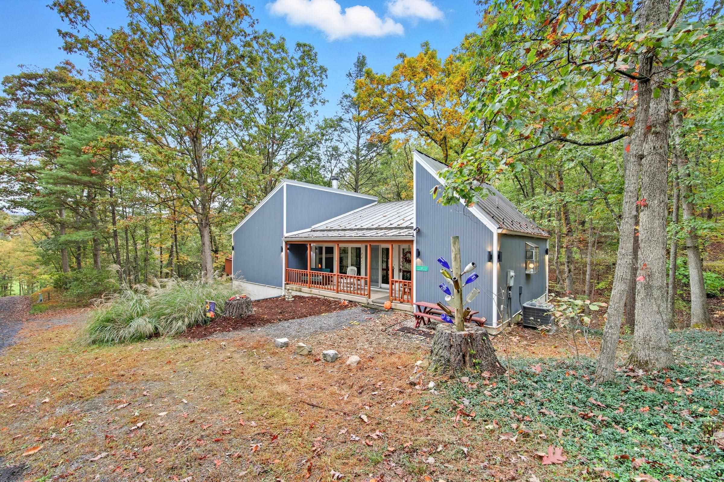 16 SPRUCE HOLLOW RD, BASYE, Virginia 22810, 3 Bedrooms Bedrooms, ,2 BathroomsBathrooms,Residential,16 SPRUCE HOLLOW RD,670088 MLS # 670088