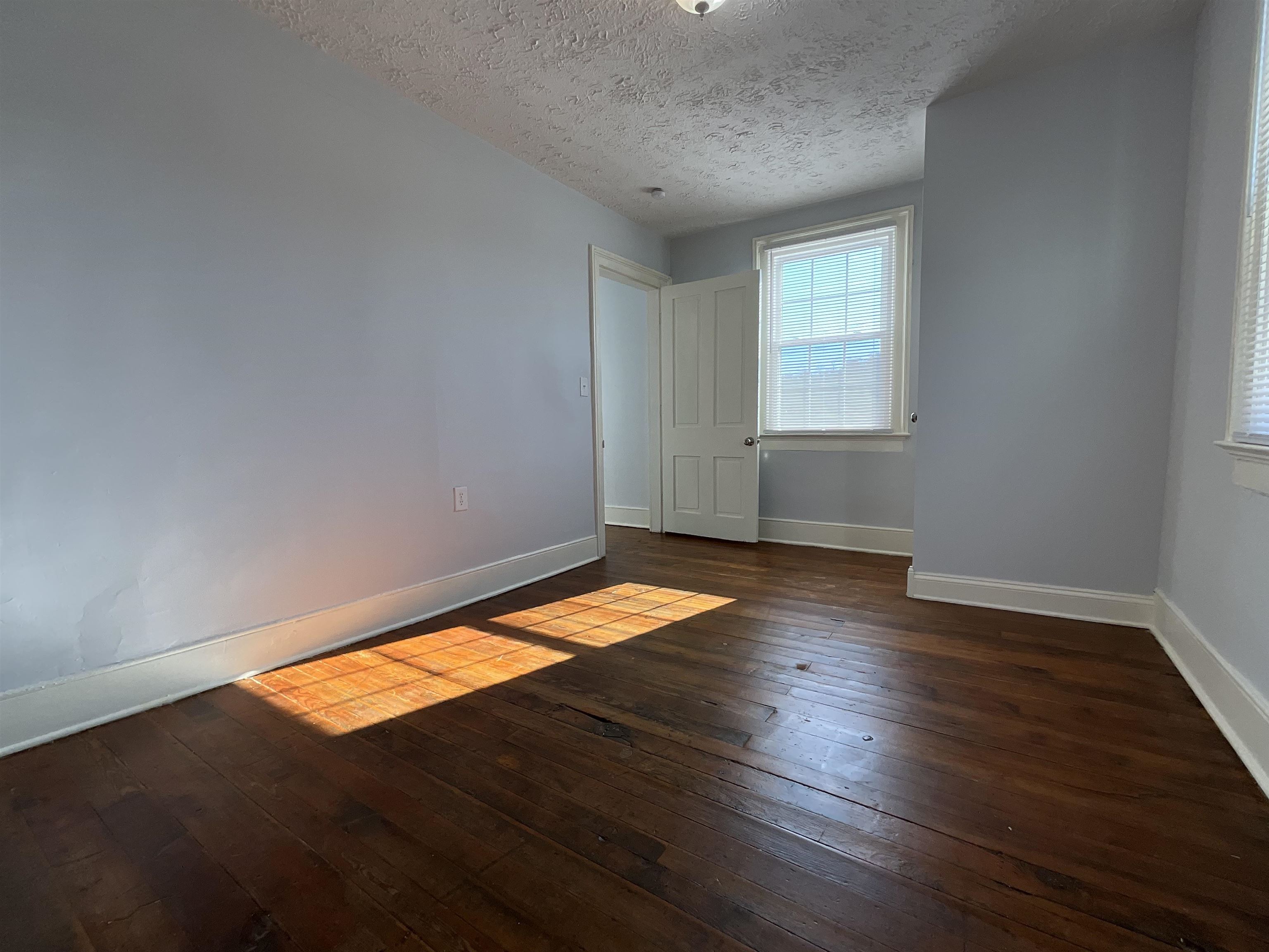 919 STUART ST, STAUNTON, Virginia 24401, 3 Bedrooms Bedrooms, ,2 BathroomsBathrooms,Residential,919 STUART ST,671428 MLS # 671428 919 STUART ST, STAUNTON, Virginia 24401, 3 Bedrooms Bedrooms, ,2 BathroomsBathrooms,Residential,919 STUART ST,671428 MLS # 671428