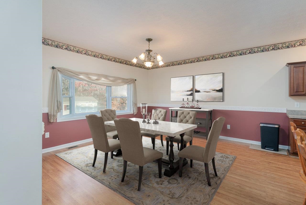 987 RIVERSIDE DR, LURAY, Virginia 22835, 3 Bedrooms Bedrooms, ,2 BathroomsBathrooms,Residential,987 RIVERSIDE DR,671441 MLS # 671441 987 RIVERSIDE DR, LURAY, Virginia 22835, 3 Bedrooms Bedrooms, ,2 BathroomsBathrooms,Residential,987 RIVERSIDE DR,671441 MLS # 671441