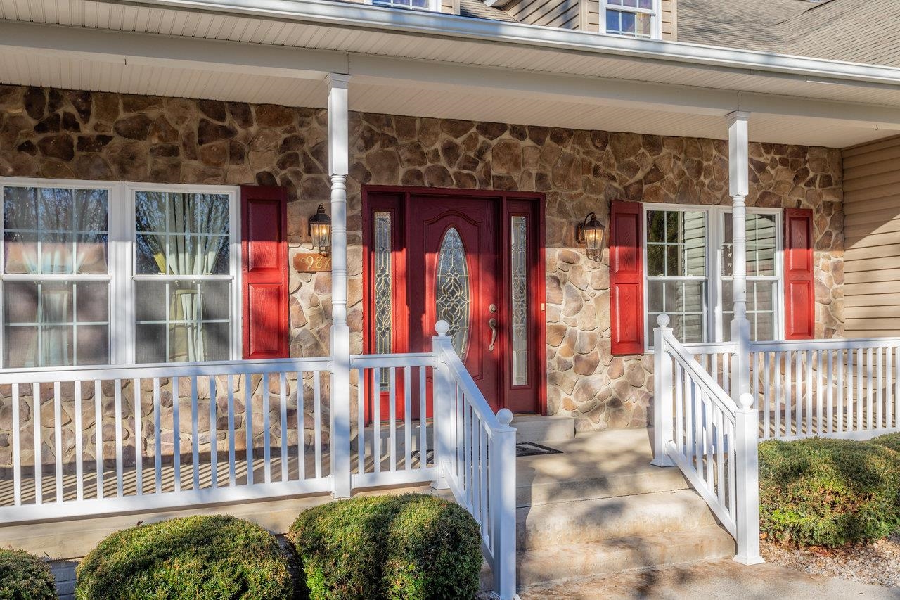 987 RIVERSIDE DR, LURAY, Virginia 22835, 3 Bedrooms Bedrooms, ,2 BathroomsBathrooms,Residential,987 RIVERSIDE DR,671441 MLS # 671441 987 RIVERSIDE DR, LURAY, Virginia 22835, 3 Bedrooms Bedrooms, ,2 BathroomsBathrooms,Residential,987 RIVERSIDE DR,671441 MLS # 671441