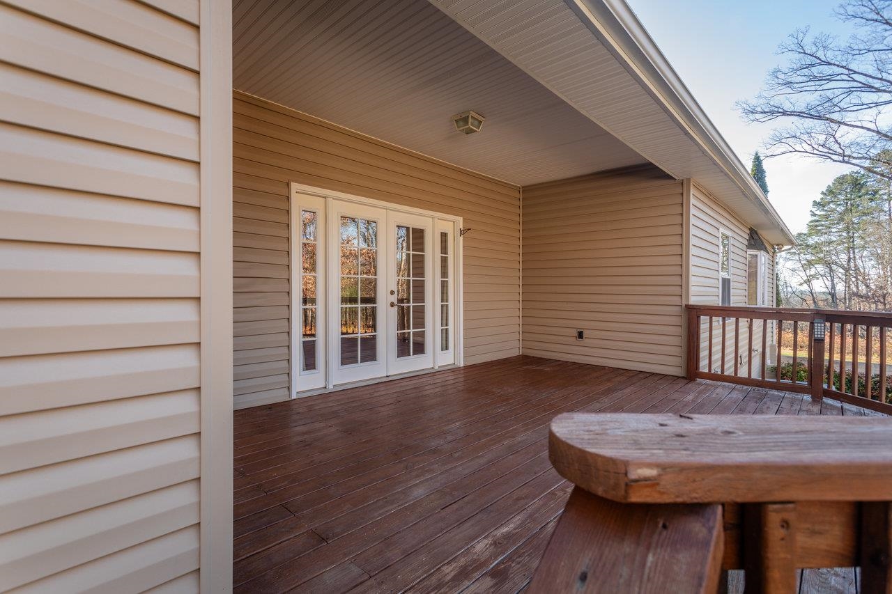 987 RIVERSIDE DR, LURAY, Virginia 22835, 3 Bedrooms Bedrooms, ,2 BathroomsBathrooms,Residential,987 RIVERSIDE DR,671441 MLS # 671441 987 RIVERSIDE DR, LURAY, Virginia 22835, 3 Bedrooms Bedrooms, ,2 BathroomsBathrooms,Residential,987 RIVERSIDE DR,671441 MLS # 671441