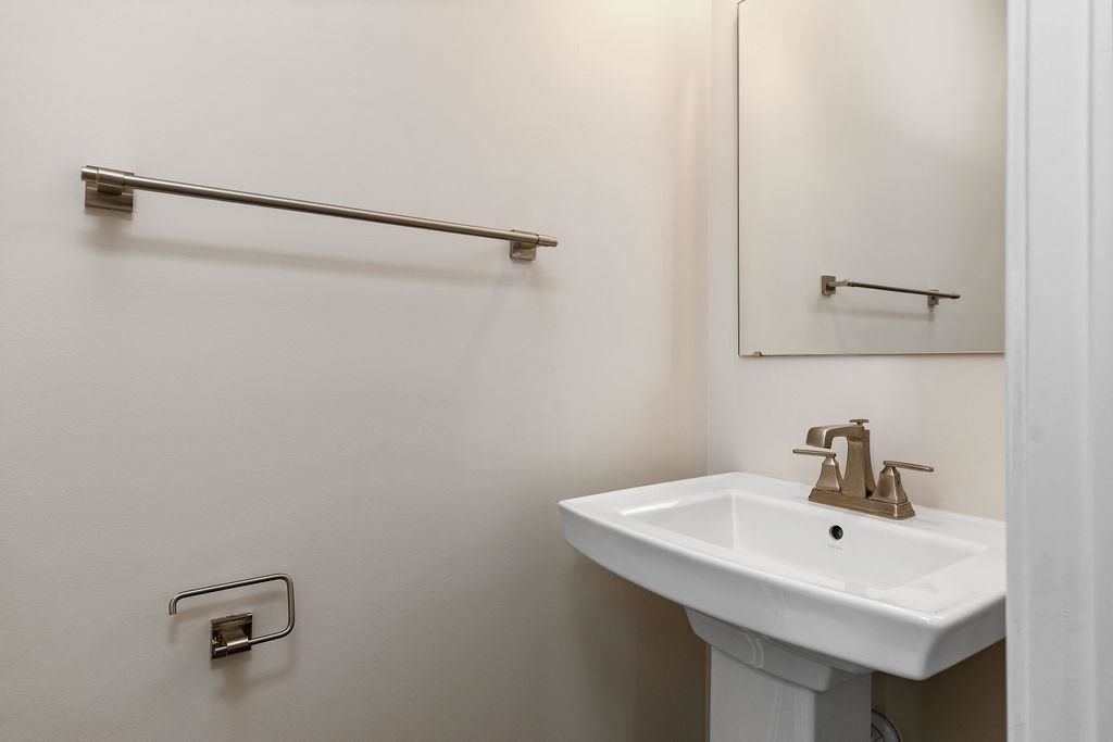 4549 DRYSDALE ST, ROCKINGHAM, Virginia 22801, 3 Bedrooms Bedrooms, ,2 BathroomsBathrooms,Residential,4549 DRYSDALE ST,671443 MLS # 671443 4549 DRYSDALE ST, ROCKINGHAM, Virginia 22801, 3 Bedrooms Bedrooms, ,2 BathroomsBathrooms,Residential,4549 DRYSDALE ST,671443 MLS # 671443