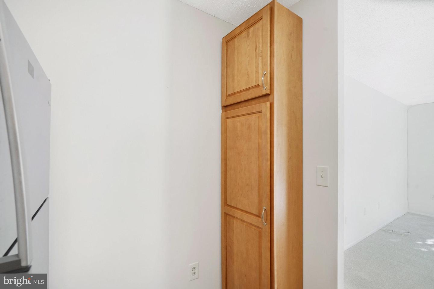 1225 MARTHA CUSTIS DR #203, ALEXANDRIA, Virginia 22302, 1 Bedroom Bedrooms, ,1 BathroomBathrooms,Residential,For sale,1225 MARTHA CUSTIS DR #203,VAAX2050714 MLS # VAAX2050714