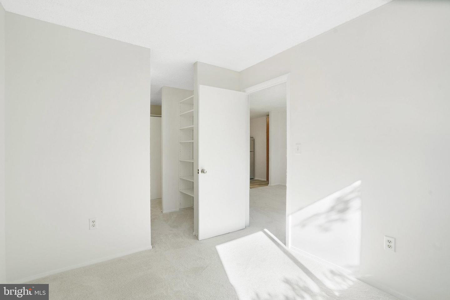 1225 MARTHA CUSTIS DR #203, ALEXANDRIA, Virginia 22302, 1 Bedroom Bedrooms, ,1 BathroomBathrooms,Residential,For sale,1225 MARTHA CUSTIS DR #203,VAAX2050714 MLS # VAAX2050714