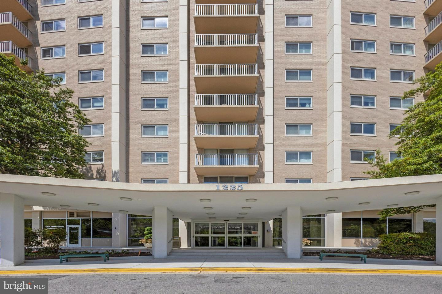 1225 MARTHA CUSTIS DR #203, ALEXANDRIA, Virginia 22302, 1 Bedroom Bedrooms, ,1 BathroomBathrooms,Residential,For sale,1225 MARTHA CUSTIS DR #203,VAAX2050714 MLS # VAAX2050714