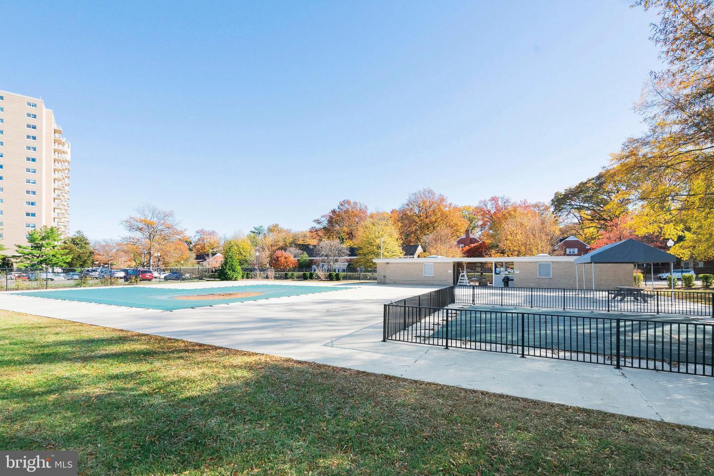 1225 MARTHA CUSTIS DR #203, ALEXANDRIA, Virginia 22302, 1 Bedroom Bedrooms, ,1 BathroomBathrooms,Residential,For sale,1225 MARTHA CUSTIS DR #203,VAAX2050714 MLS # VAAX2050714