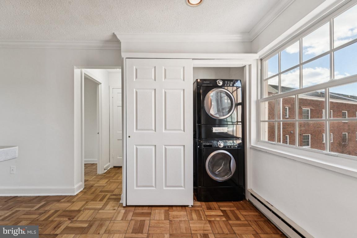 1620 W ABINGDON DR W #301, ALEXANDRIA, Virginia 22314, 1 Bedroom Bedrooms, ,1 BathroomBathrooms,Residential,For sale,1620 W ABINGDON DR W #301,VAAX2051112 MLS # VAAX2051112