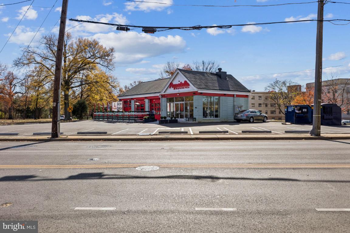 1620 W ABINGDON DR W #301, ALEXANDRIA, Virginia 22314, 1 Bedroom Bedrooms, ,1 BathroomBathrooms,Residential,For sale,1620 W ABINGDON DR W #301,VAAX2051112 MLS # VAAX2051112