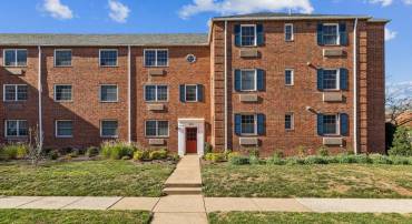 1620 W ABINGDON DR W #301, ALEXANDRIA, Virginia 22314, 1 Bedroom Bedrooms, ,1 BathroomBathrooms,Residential,For sale,1620 W ABINGDON DR W #301,VAAX2051112 MLS # VAAX2051112