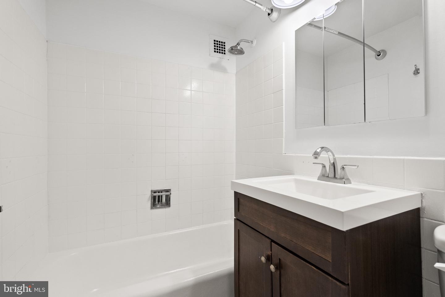 1301 DELAWARE AVE SW #N-108, WASHINGTON, District Of Columbia 20024, ,1 BathroomBathrooms,Residential,For sale,1301 DELAWARE AVE SW #N-108,DCDC2229632 MLS # DCDC2229632 1301 DELAWARE AVE SW #N-108, WASHINGTON, District Of Columbia 20024, ,1 BathroomBathrooms,Residential,For sale,1301 DELAWARE AVE SW #N-108,DCDC2229632 MLS # DCDC2229632