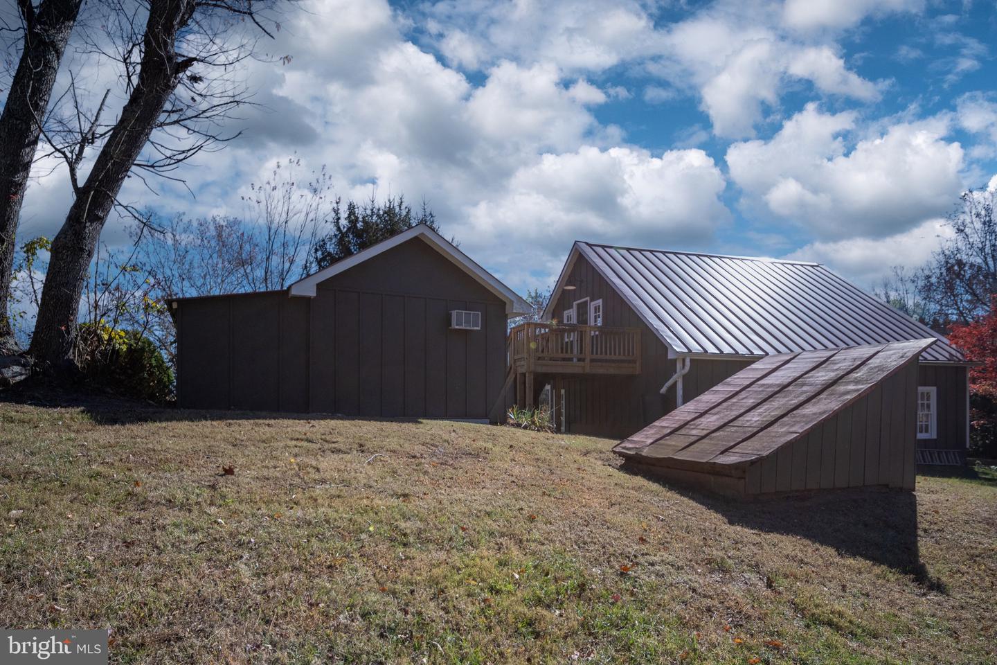 560 RICHMOND RD, AMISSVILLE, Virginia 20106, 4 Bedrooms Bedrooms, ,4 BathroomsBathrooms,Residential,For sale,560 RICHMOND RD,VARP2002374 MLS # VARP2002374