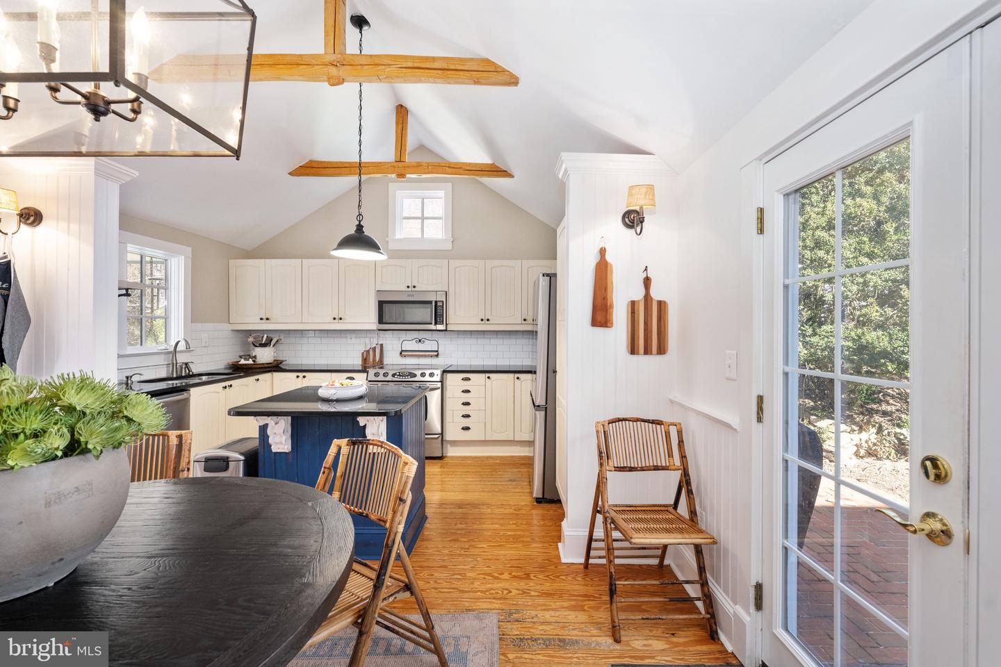 560 RICHMOND RD, AMISSVILLE, Virginia 20106, 4 Bedrooms Bedrooms, ,4 BathroomsBathrooms,Residential,For sale,560 RICHMOND RD,VARP2002374 MLS # VARP2002374