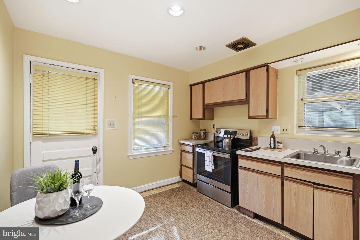 3227 O ST SE, WASHINGTON, District Of Columbia 20020, 4 Bedrooms Bedrooms, ,2 BathroomsBathrooms,Residential,For sale,3227 O ST SE,DCDC2230682 MLS # DCDC2230682 3227 O ST SE, WASHINGTON, District Of Columbia 20020, 4 Bedrooms Bedrooms, ,2 BathroomsBathrooms,Residential,For sale,3227 O ST SE,DCDC2230682 MLS # DCDC2230682