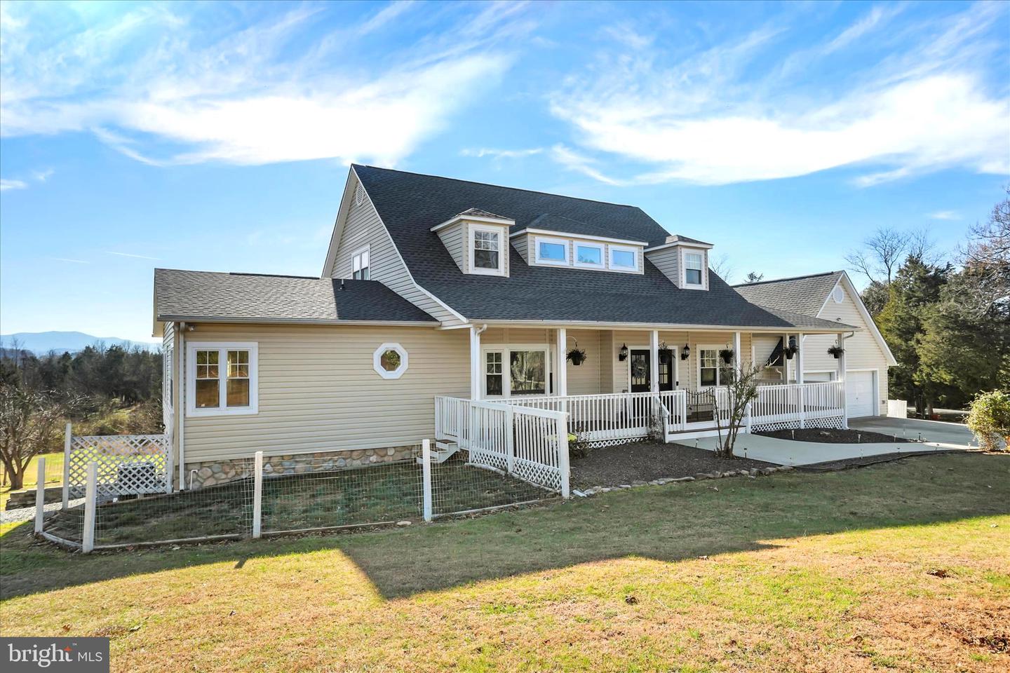 1050 ALMOND DR, LURAY, Virginia 22835, 5 Bedrooms Bedrooms, ,4 BathroomsBathrooms,Residential,For sale,1050 ALMOND DR,VAPA2005574 MLS # VAPA2005574 1050 ALMOND DR, LURAY, Virginia 22835, 5 Bedrooms Bedrooms, ,4 BathroomsBathrooms,Residential,For sale,1050 ALMOND DR,VAPA2005574 MLS # VAPA2005574