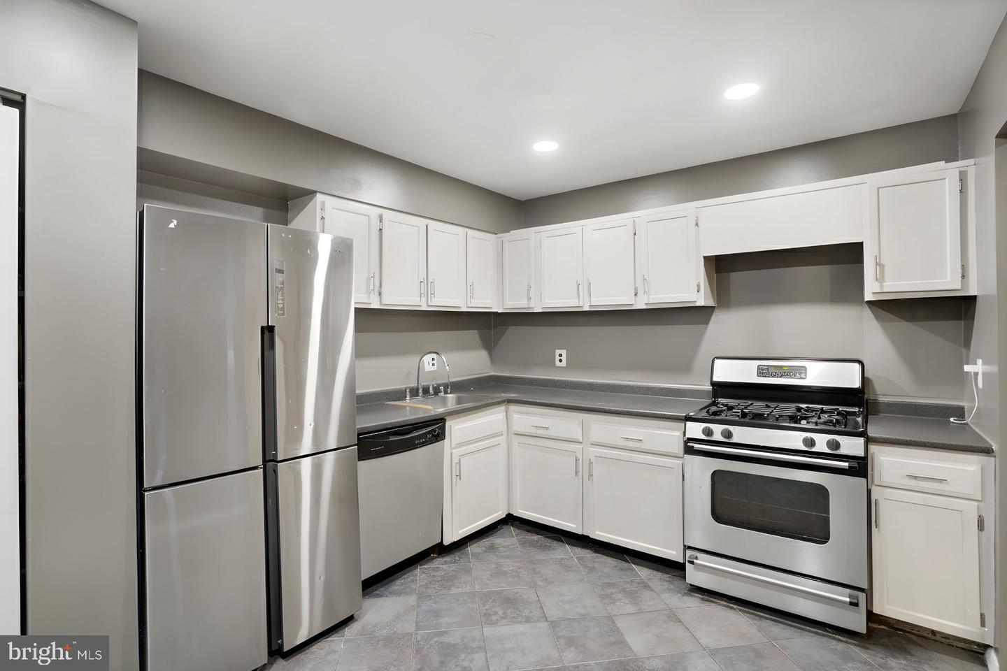 7900 INVERTON RD #T3, ANNANDALE, Virginia 22003, 4 Bedrooms Bedrooms, ,2 BathroomsBathrooms,Residential,For sale,7900 INVERTON RD #T3,VAFX2278498 MLS # VAFX2278498 7900 INVERTON RD #T3, ANNANDALE, Virginia 22003, 4 Bedrooms Bedrooms, ,2 BathroomsBathrooms,Residential,For sale,7900 INVERTON RD #T3,VAFX2278498 MLS # VAFX2278498