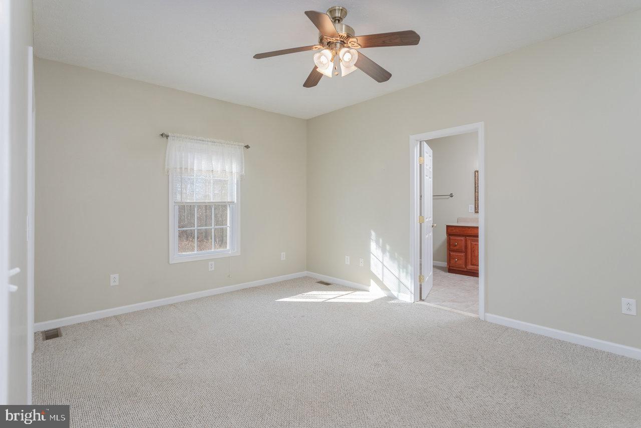 987 RIVERSIDE DR, LURAY, Virginia 22835, 3 Bedrooms Bedrooms, ,2 BathroomsBathrooms,Residential,For sale,987 RIVERSIDE DR,VAPA2005586 MLS # VAPA2005586