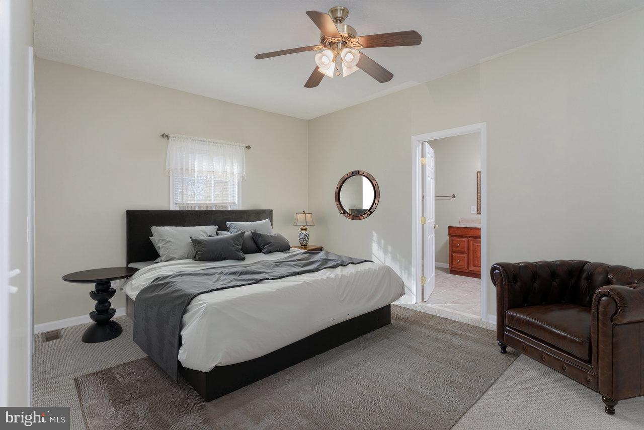 987 RIVERSIDE DR, LURAY, Virginia 22835, 3 Bedrooms Bedrooms, ,2 BathroomsBathrooms,Residential,For sale,987 RIVERSIDE DR,VAPA2005586 MLS # VAPA2005586