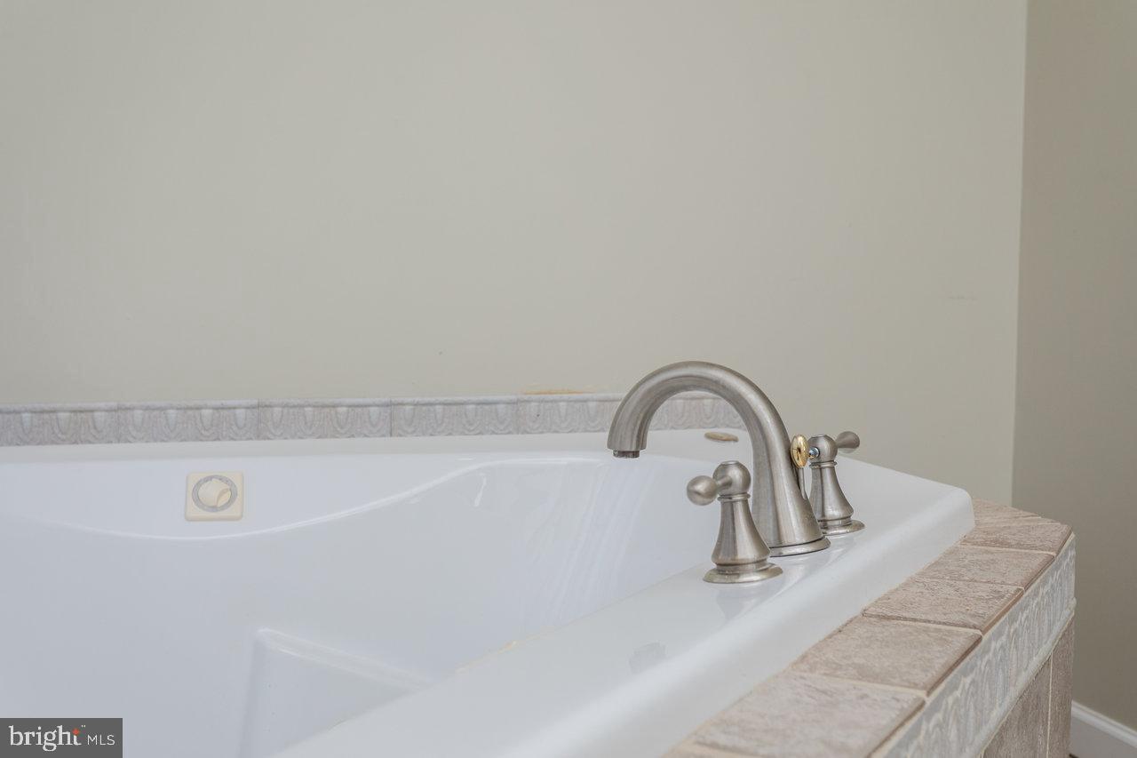 987 RIVERSIDE DR, LURAY, Virginia 22835, 3 Bedrooms Bedrooms, ,2 BathroomsBathrooms,Residential,For sale,987 RIVERSIDE DR,VAPA2005586 MLS # VAPA2005586