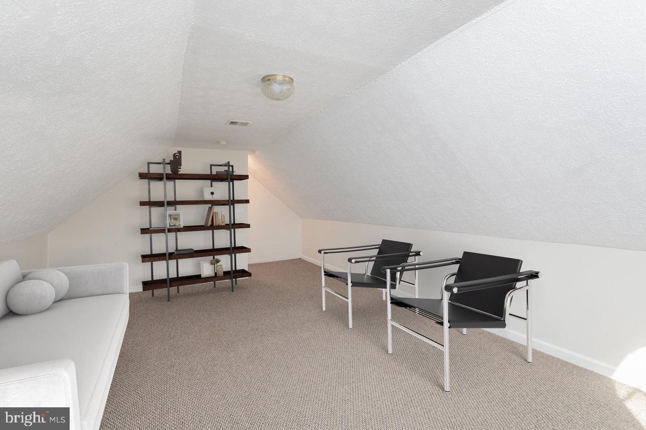 987 RIVERSIDE DR, LURAY, Virginia 22835, 3 Bedrooms Bedrooms, ,2 BathroomsBathrooms,Residential,For sale,987 RIVERSIDE DR,VAPA2005586 MLS # VAPA2005586