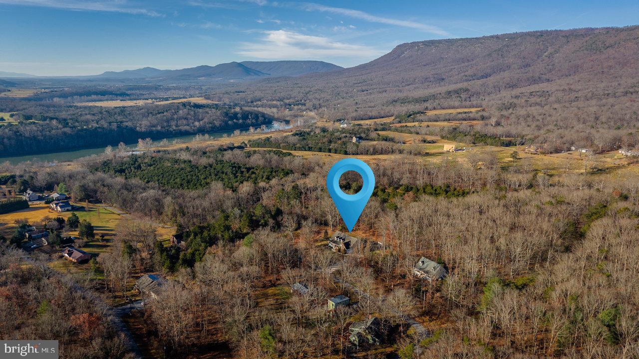 987 RIVERSIDE DR, LURAY, Virginia 22835, 3 Bedrooms Bedrooms, ,2 BathroomsBathrooms,Residential,For sale,987 RIVERSIDE DR,VAPA2005586 MLS # VAPA2005586